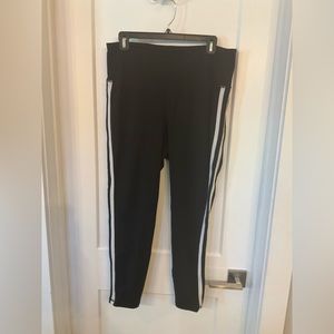 NWOT Old Navy Go Dry athletic leggings size XL